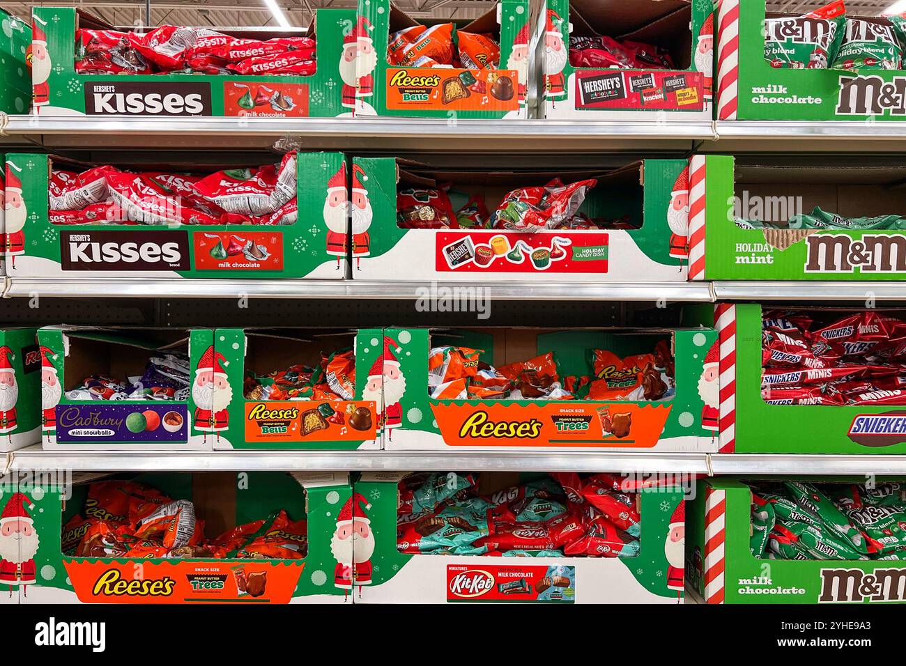 Hersheys display hi-res stock photography and images - Alamy