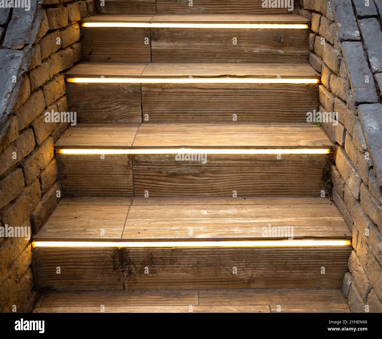 Staircase and light effect hi-res stock photography and images - Alamy