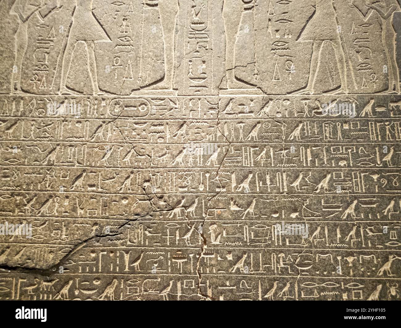 Egyptian hieroglyphs alphabet hi-res stock photography and Egyptian hieroglyphs alphabet hi-res stock photography and