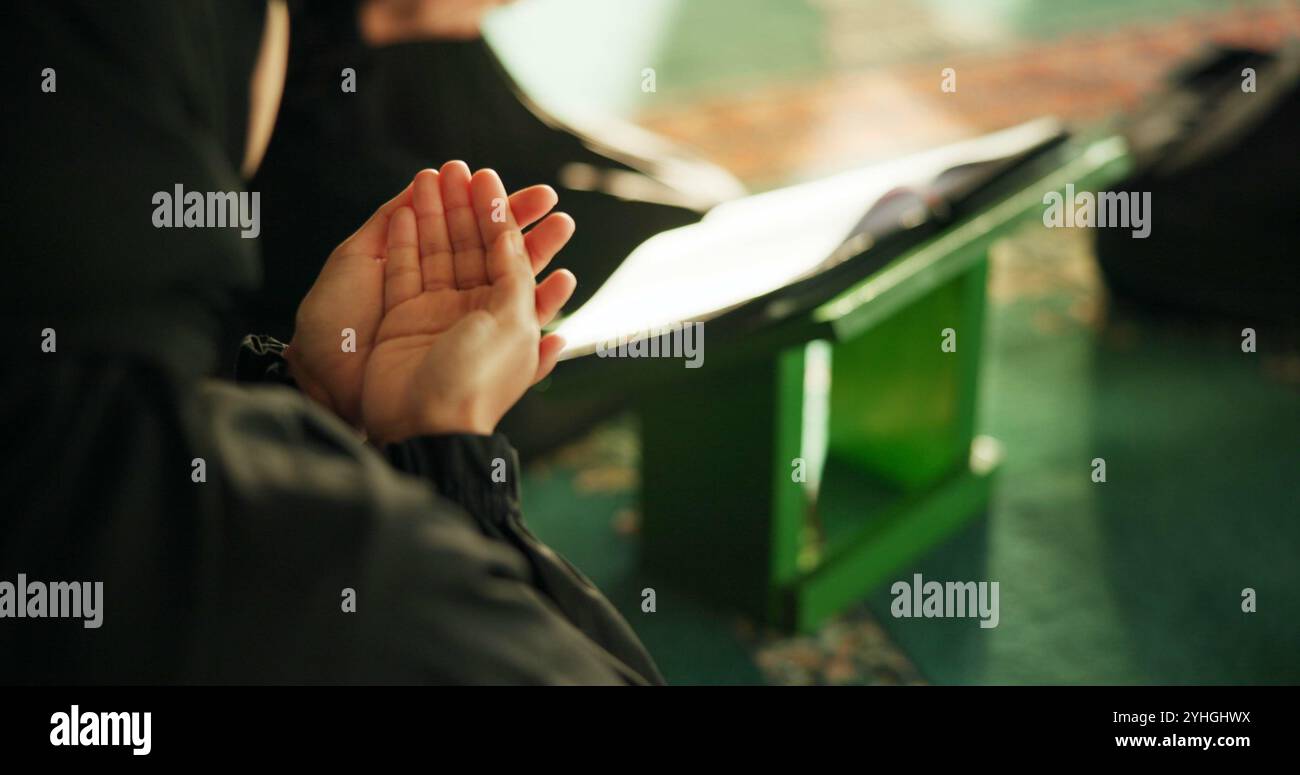 Kneeling with prayer hands hi-res stock photography and images - Alamy