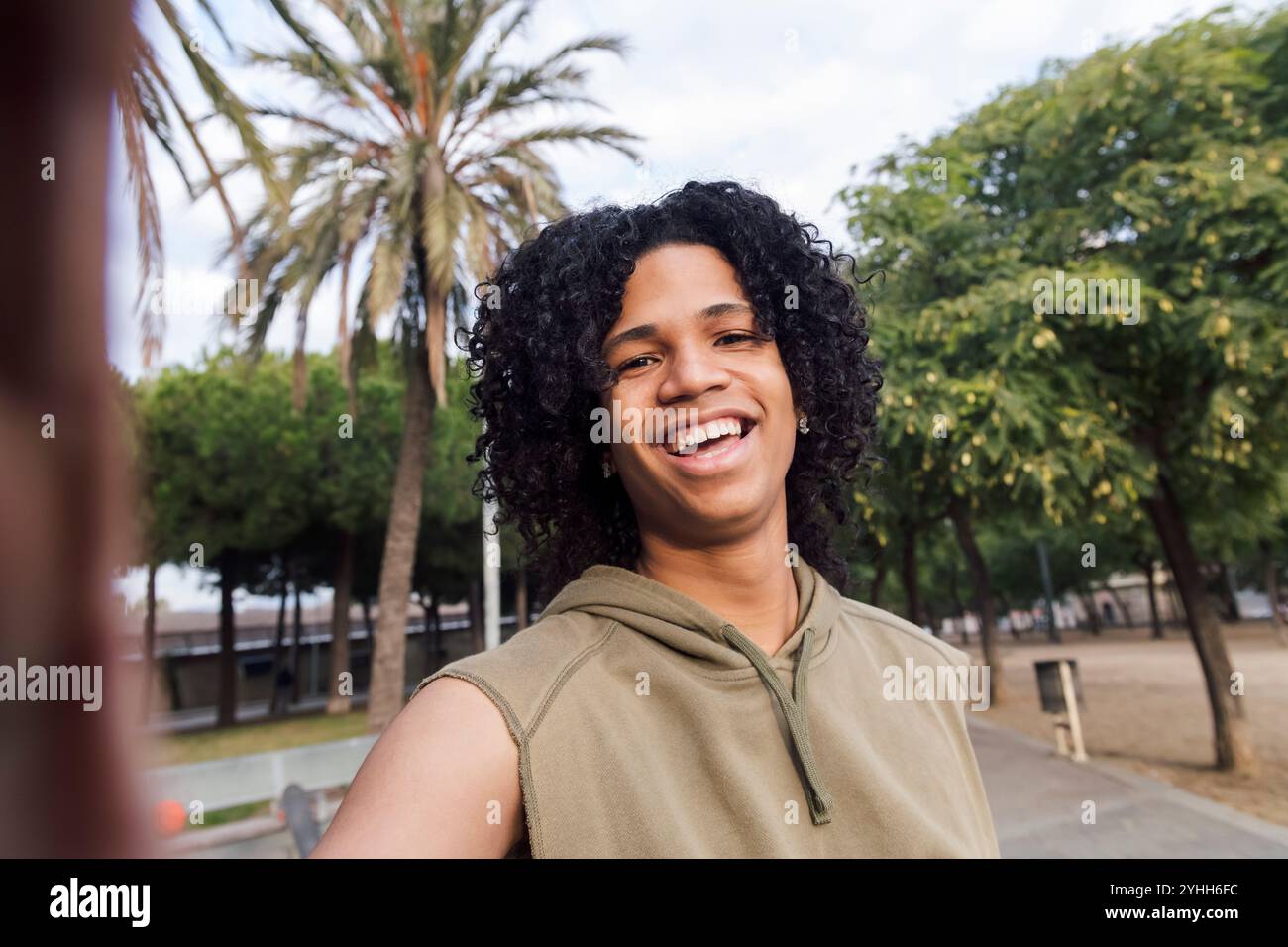 Selfie male teenager hi-res stock photography and images - Alamy