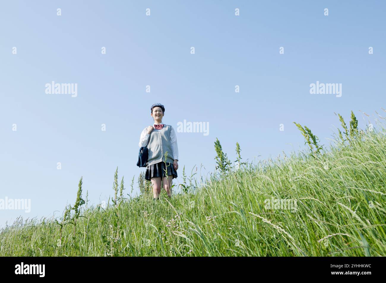 9 years old girl school uniform hi-res stock photography and images - Alamy
