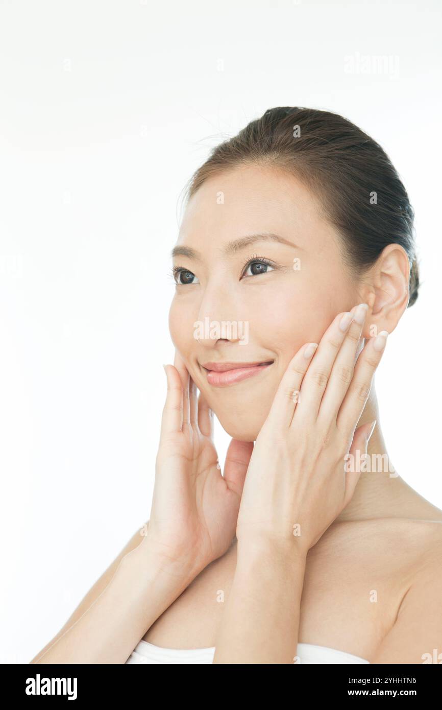 Beautiful woman in her 20s Stock Photo - Alamy