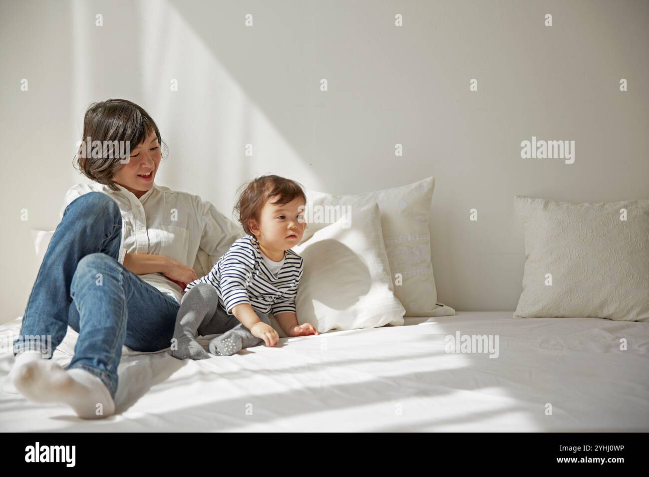Sitemapcdatahttpsmodeinf Inetcomwood Sitting On A Bed Full Pic