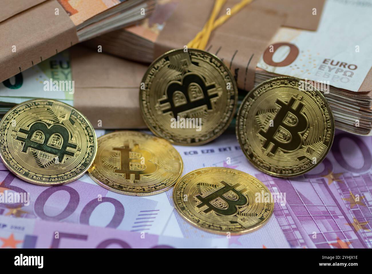 Trading euros hi-res stock photography and images - Page 9 - Alamy