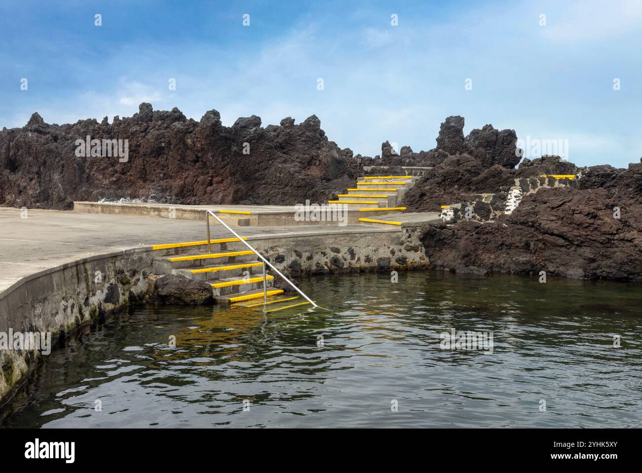 Volcanic eruptions history hi-res stock photography and images - Alamy