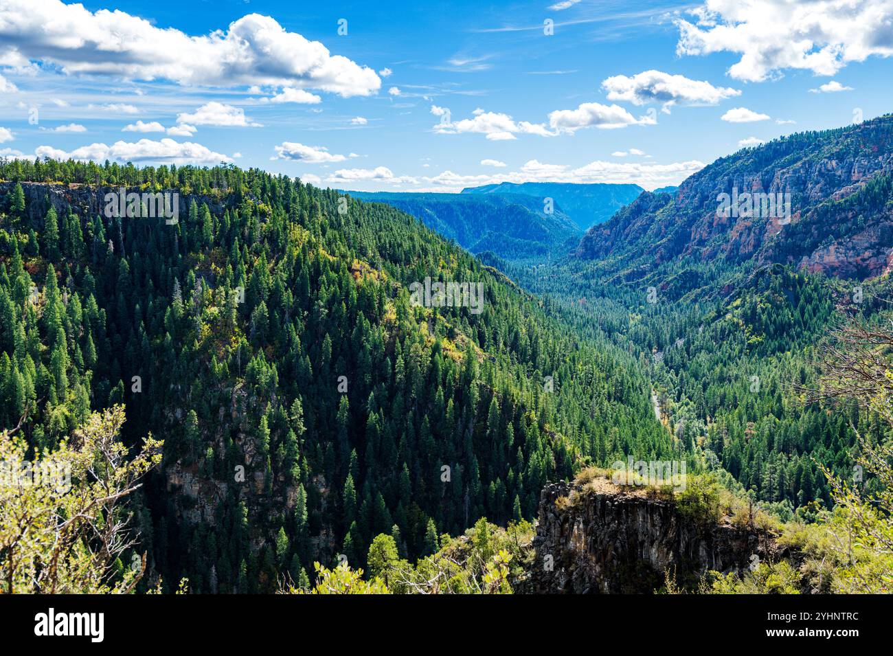 view-from-oak-creek-vista-oak-creek-canyon-coconino-national-forest