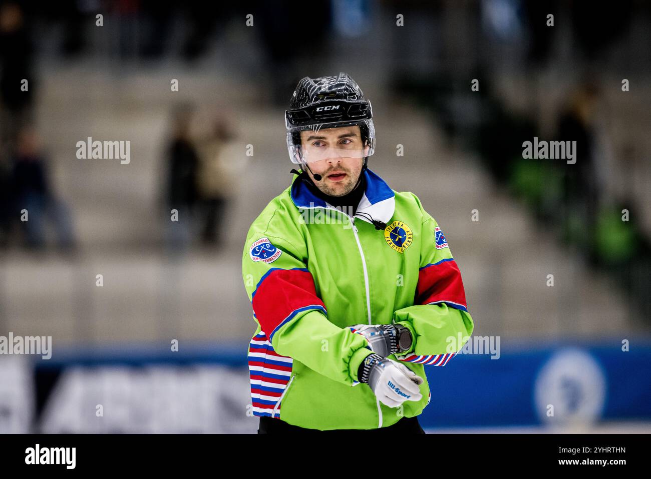 Guruh porno navbat bilan