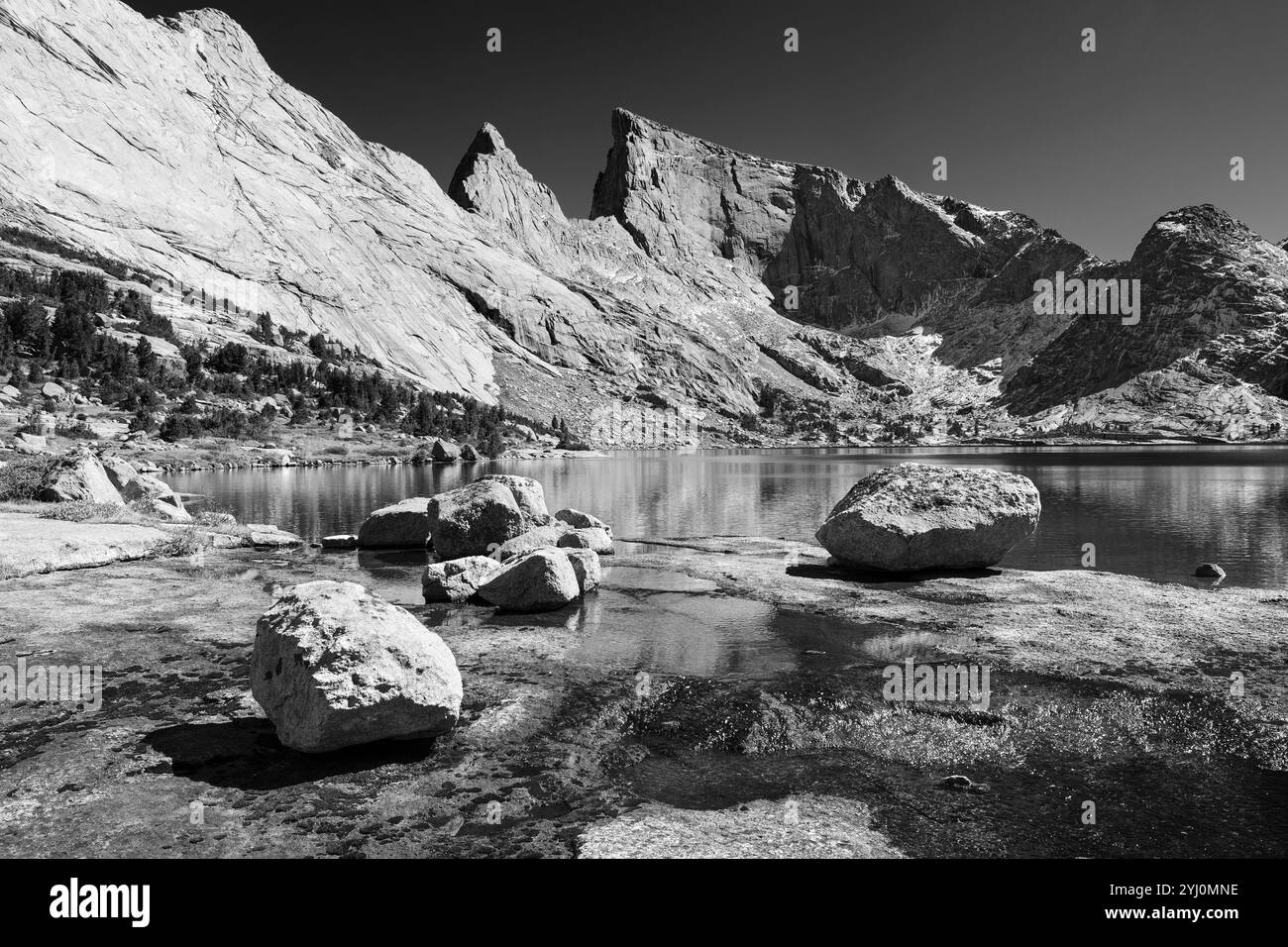 WY01776-00-BW...WYOMING - Deep Lake and East Temple Peak in the Bridger Wilderness of the Wind River Range, Bridger National Forest. Stock Photo