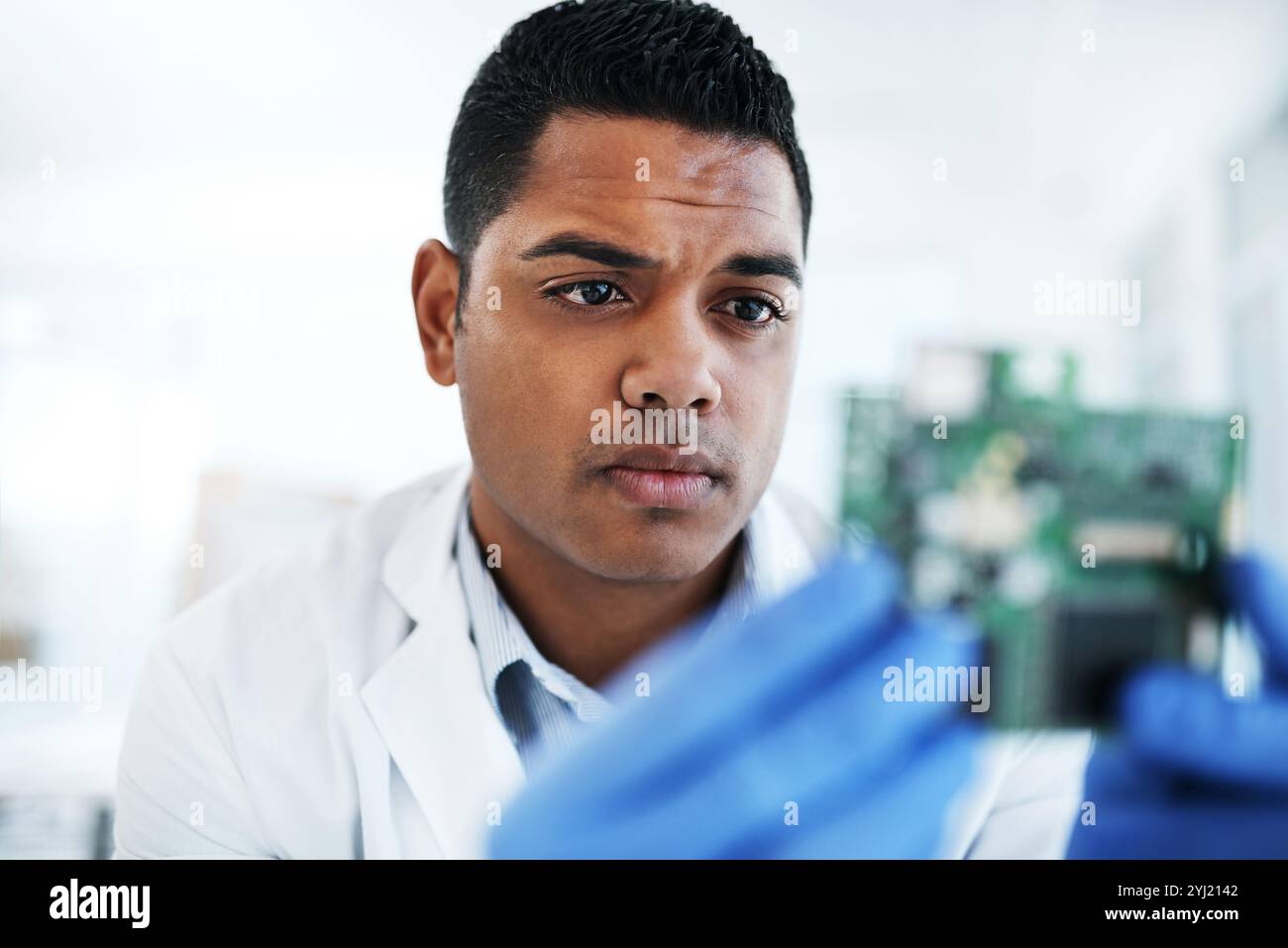 Engineering lab hi-res stock photography and images - Alamy