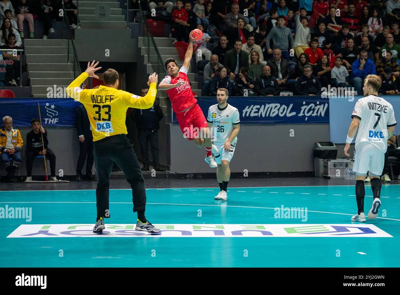 Handballpassion hi-res stock photography and images - Alamy