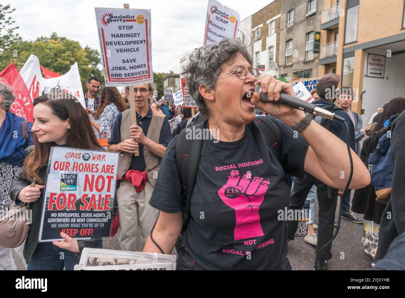 London, UK. 23rd September 2017. A speaker from Focus E15 and the Revoutionary Socialist Group on the march in North London from a rally in Tottenham to Finsbury Park against the so called Haringey Development Vehicle, under which Haringey Council is making a huge transfer of council housing to Australian multinational Lendlease. This will result in the imminent demolition of over 1,300 council homes on the Northumberland Park estate, followed by similar loss of social housing across the whole of the borough. At £2 billion, his is the largest giveaway of council housing and assets to a private Stock Photo