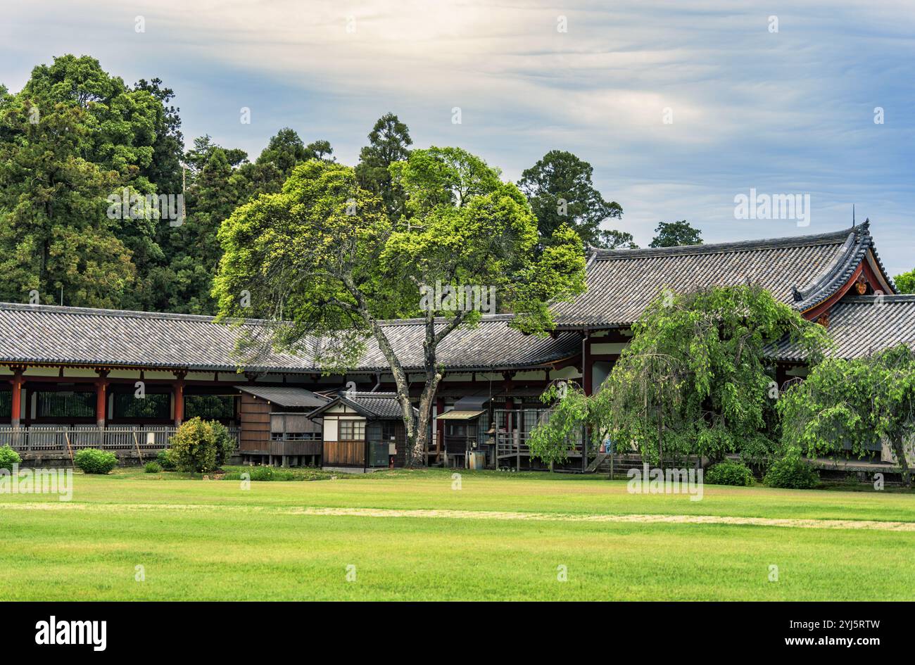 Buddhist architectural complex hi-res stock photography and images - Alamy