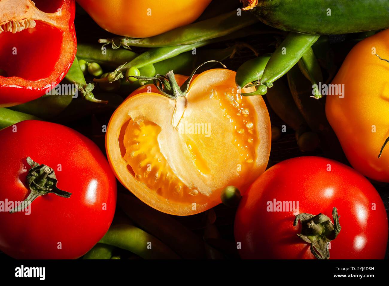 Green tomato sliced hi-res stock photography and images - Alamy