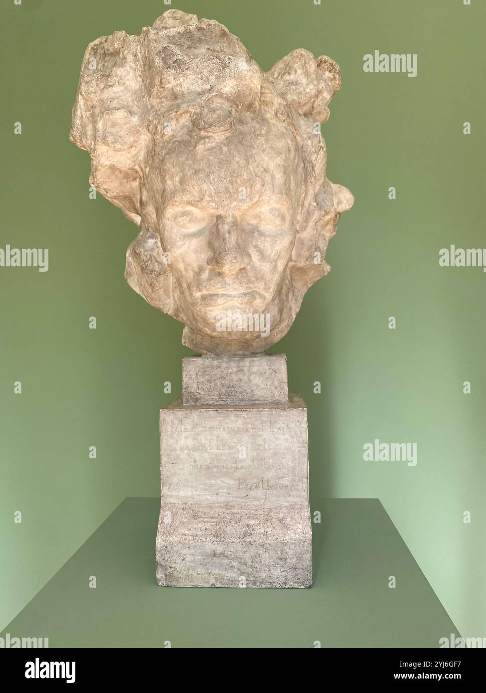 Metropolitan Beethoven (Beethoven, métropolitain - avec socle) Antoine Bourdelle - Smartphone Captured Stock Image