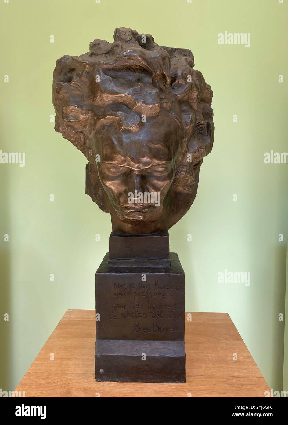 Metropolitan Beethoven (Beethoven, métropolitain - avec socle) Antoine Bourdelle - Smartphone Captured Stock Image