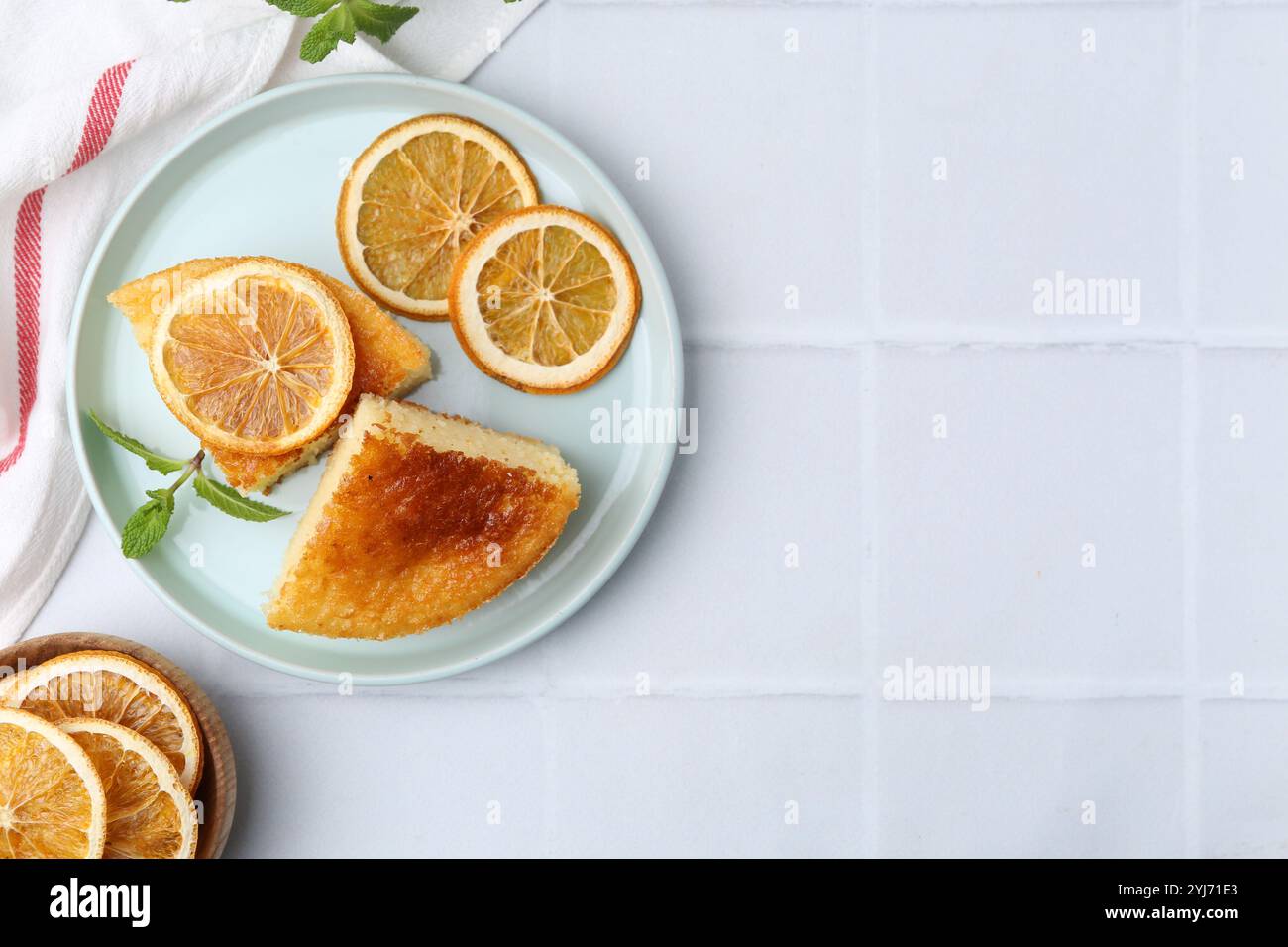 Flat lay cooking cake syrup hi-res stock photography and images - Alamy