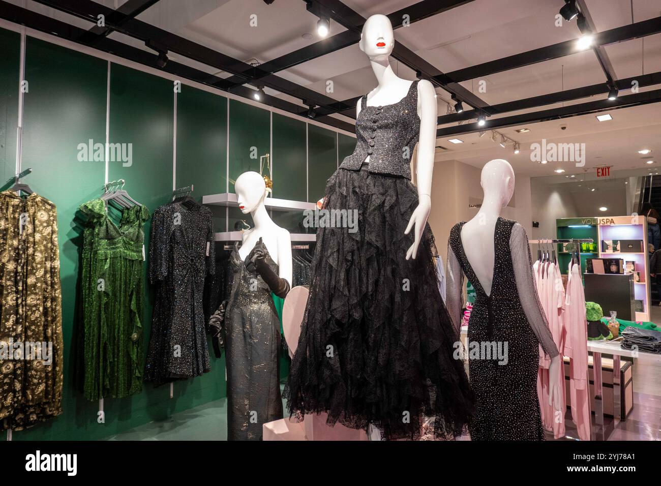Bloomingdales dresses hi-res stock photography and images - Alamy