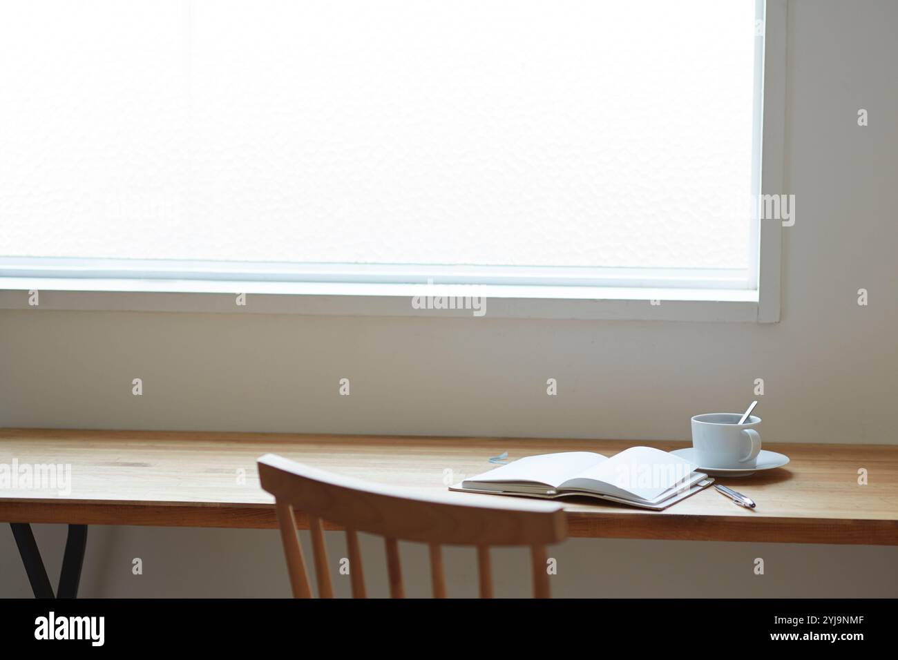 Cafe counter table hi-res stock photography and images - Alamy