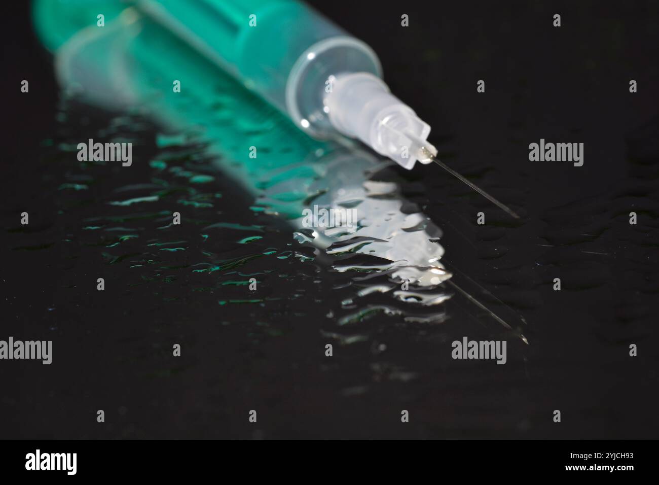 Concept photo of a medical injection needle Stock Photo - Alamy