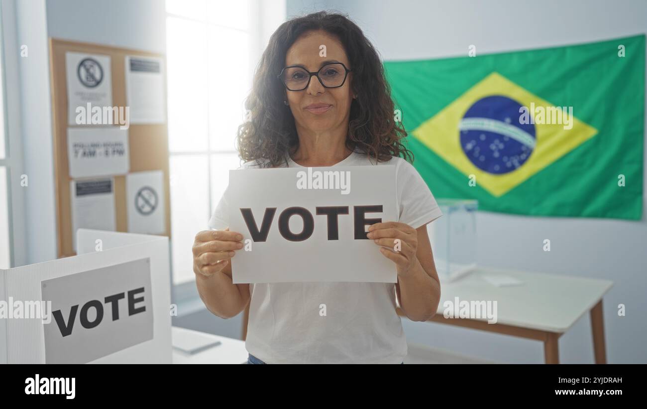 Register to vote woman hi-res stock photography and images - Alamy