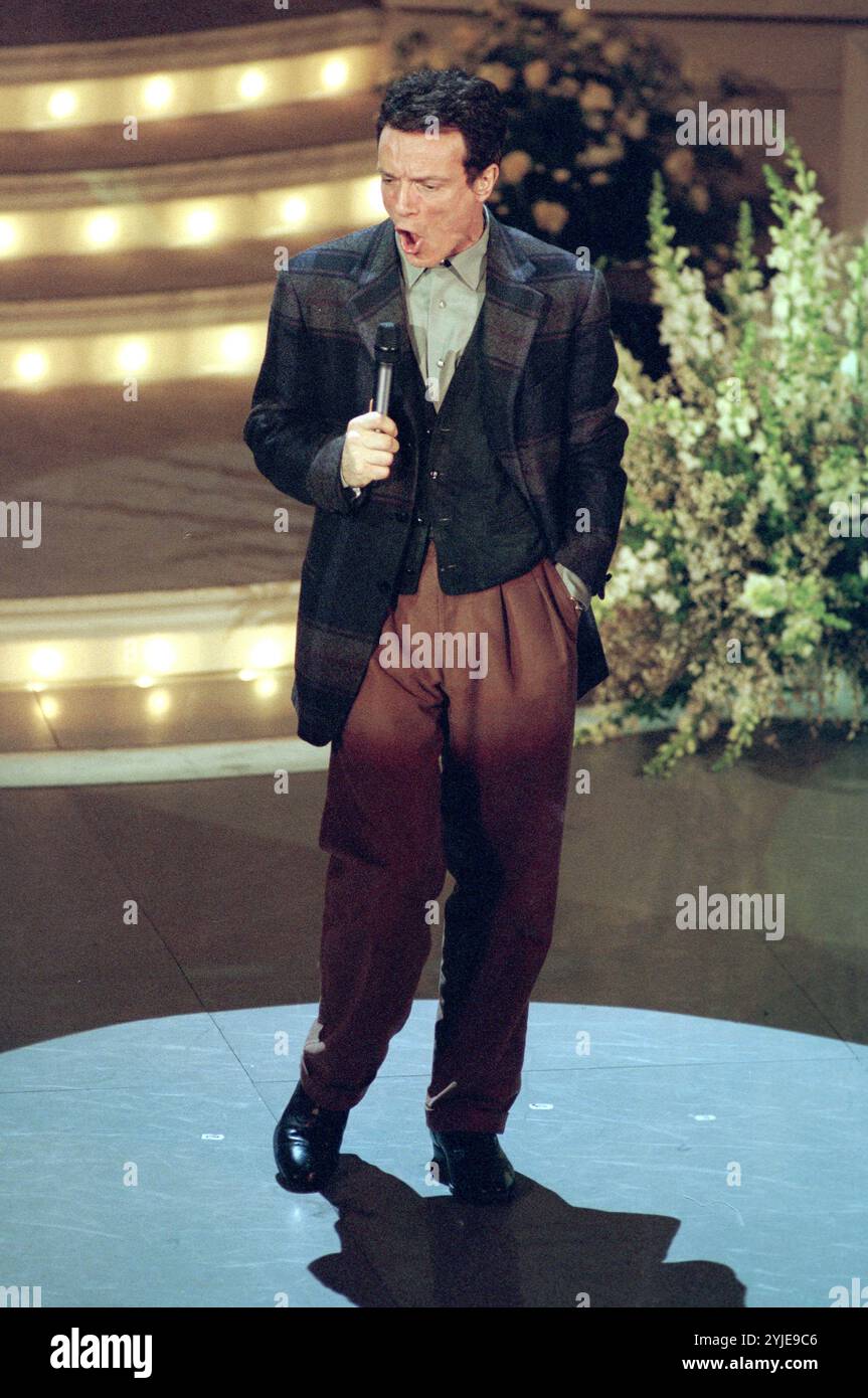 Massimo ranieri photos 1995 hi-res stock photography and images - Alamy