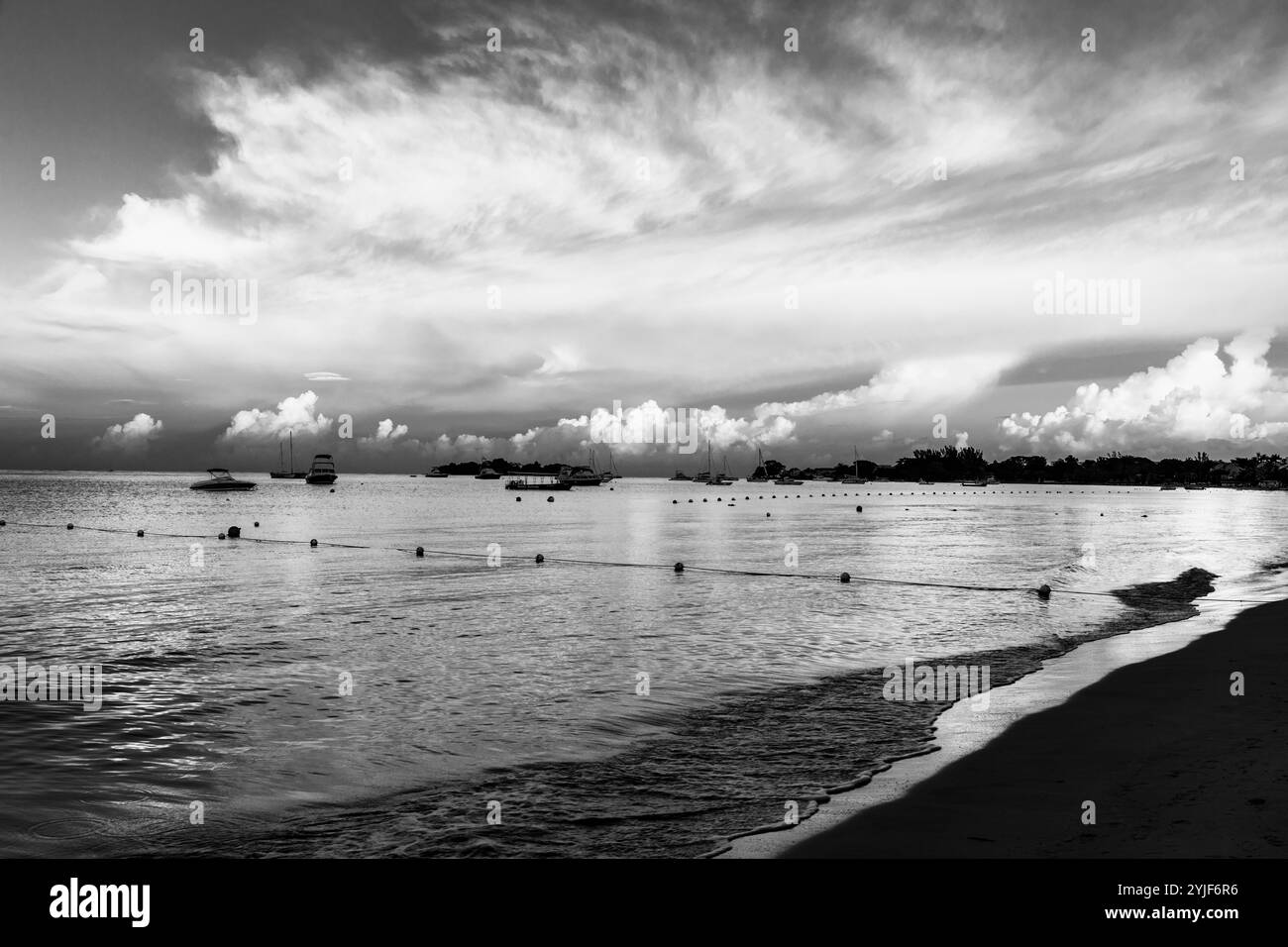 Sunrise over sea beach Black and White Stock Photos & Images - Alamy
