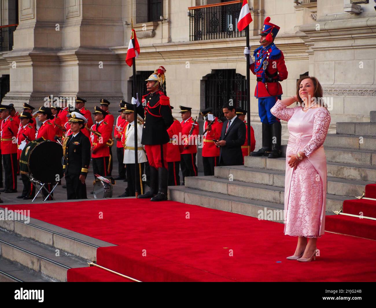 Lima, Peru. 14th Nov, 2024. Dina Boluarte, President of Peru, welcoming ...