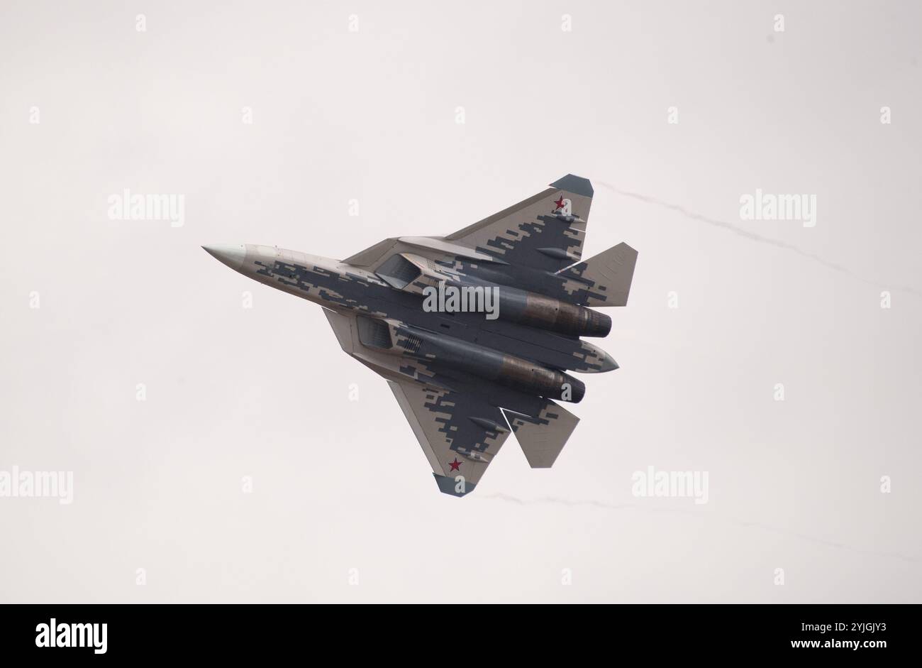 Zhuhai, China. 15th Nov, 2024. Russia's Su-57 stealth fighter performs at the 2024 Zhuhai Air Show in Zhuhai, China, on November 14, 2024. (Photo by Costfoto/NurPhoto) Credit: NurPhoto SRL/Alamy Live News Stock Photo