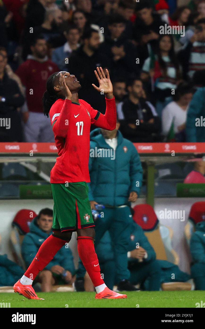 Porto, Portugal. 15th Nov, 2024. Porto, 15/11/2024 - The Portuguese National Team hosted the Polish National Team tonight in Group A of the League of Nations Festa de Rafael Leão (Ivan Del Val) Credit: Atlantico Presse Lda/Alamy Live News Stock Photo