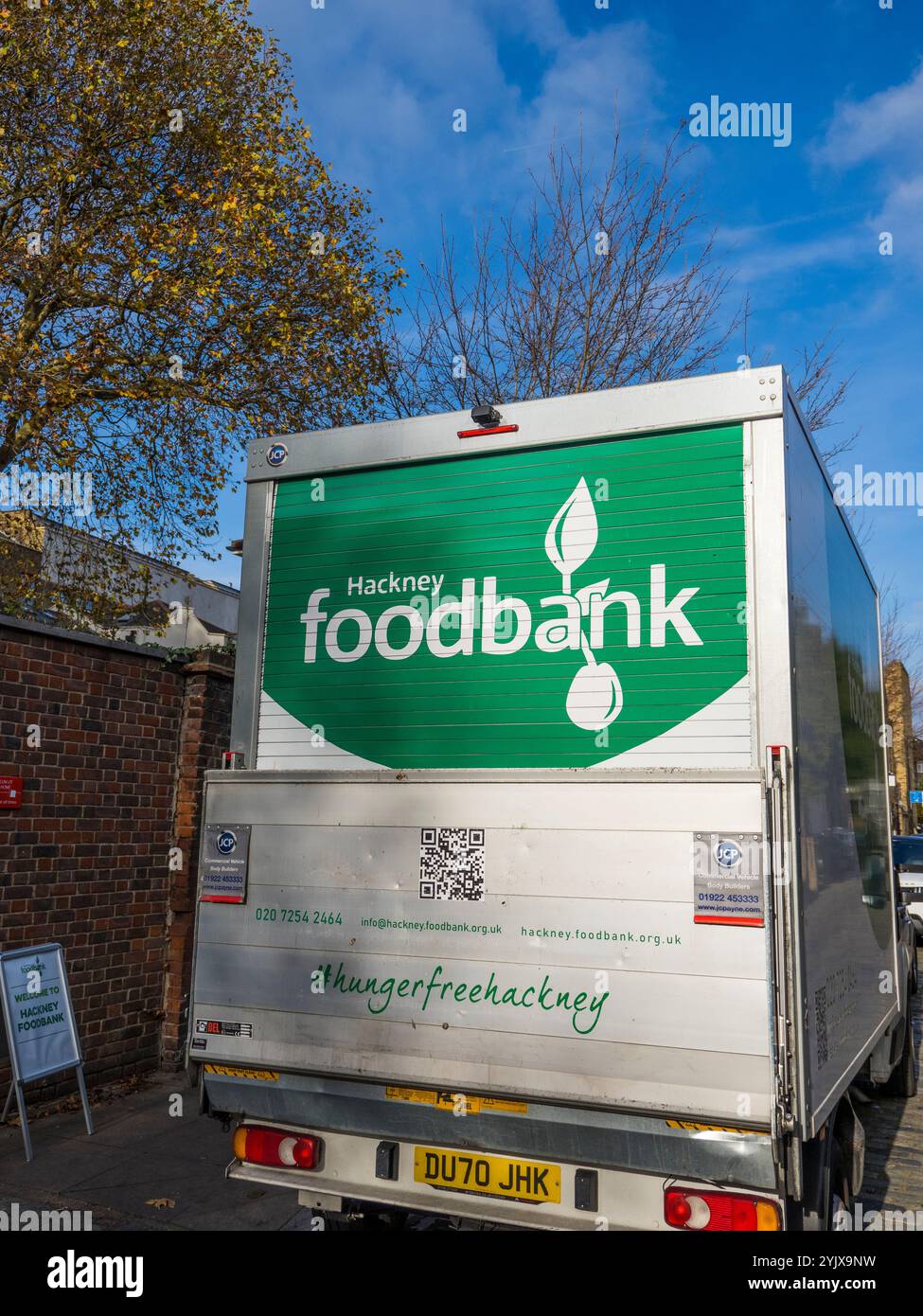 Hackney foodbank hi-res stock photography and images - Alamy