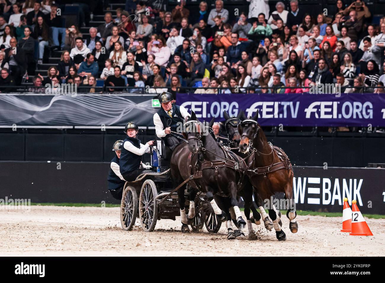 Stuttgart, Deutschland. 16th Nov, 2024. Gold 1. Prize Exell Boyd Australia Carriage 1 FEI Driving World Cup MASTERHORSE GERMAN MASTER Zeit-Hindernisfahren Vierspaenner mit 2 Umlaeufen Wertungspruefung für den Weltcup Fahren 2024/2025 International GER, Stuttgart German Masters 2024, 38. internationale Reitturnier, 16.11.2024 Foto: Eibner-Pressefoto/Roger Buerke Credit: dpa/Alamy Live News Stock Photo