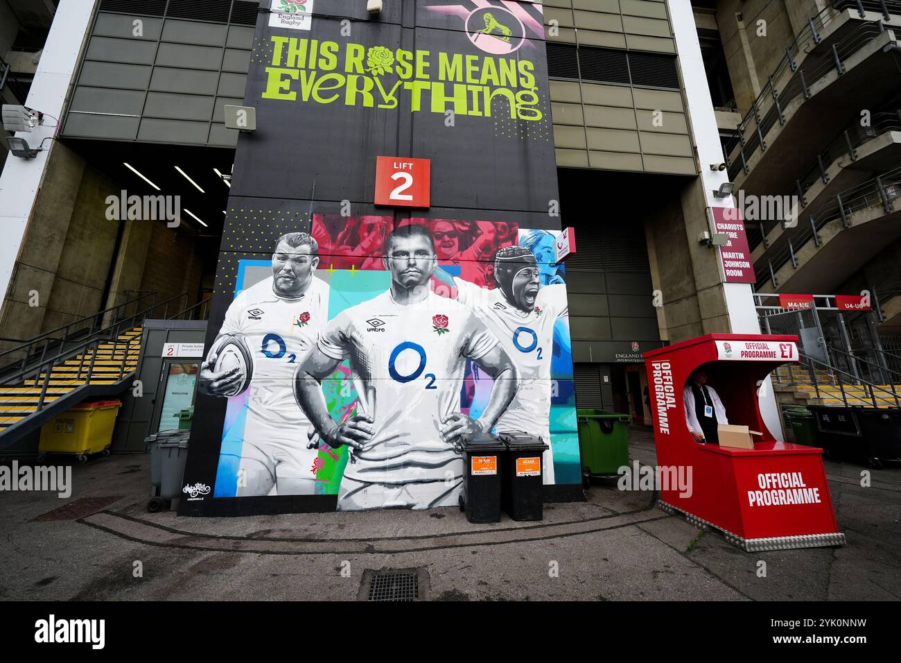 Welsh Rugby Mural An England Rugby mural outside the Allianz Stadium, London. Picture ...