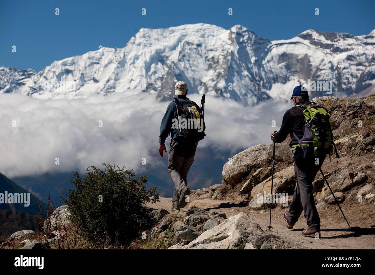 October 2009 WWF Everest en route Pangboche to Dengboche Stock Photo ...