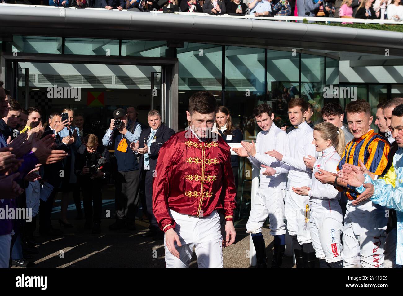 Ascot, Berkshire, UK. 19th October, 2024. A Guard of Honour for Irish ...