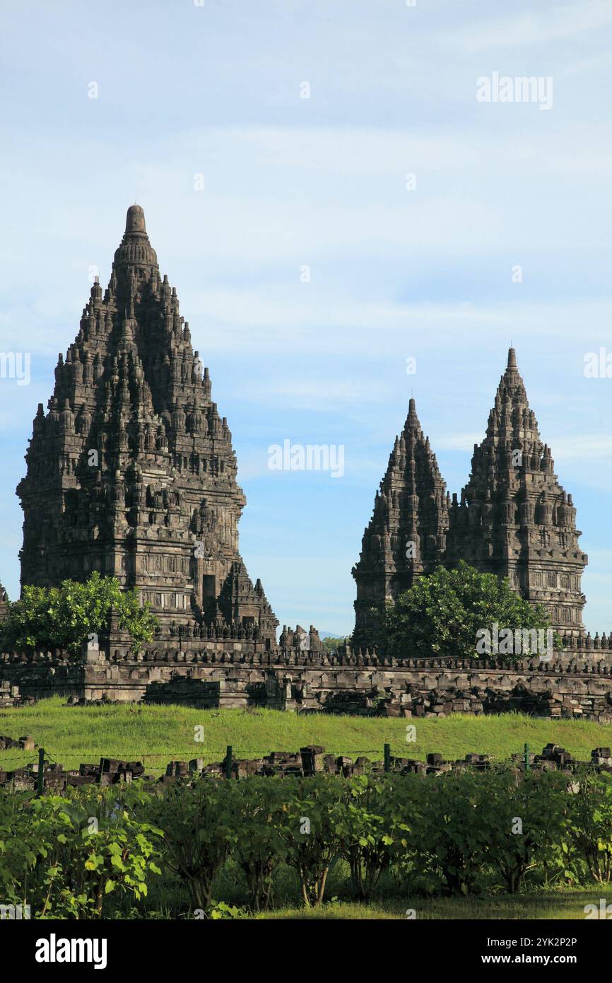 Temples in java hi-res stock photography and images - Alamy