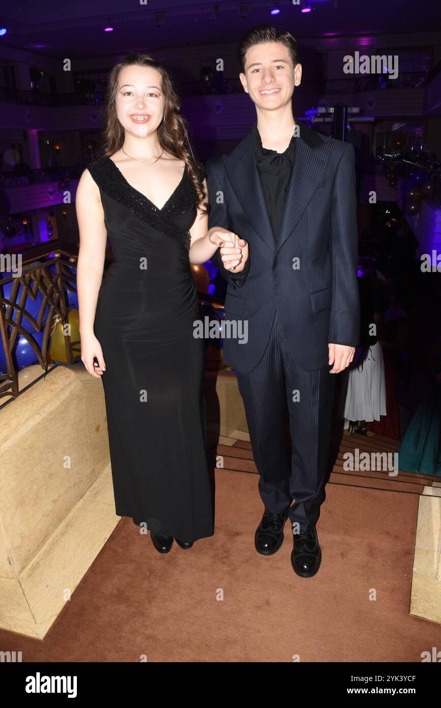 Jugendprinzenpaar 2025/2025 Prinzessin Hannah I. 14 Schwarting Prinz