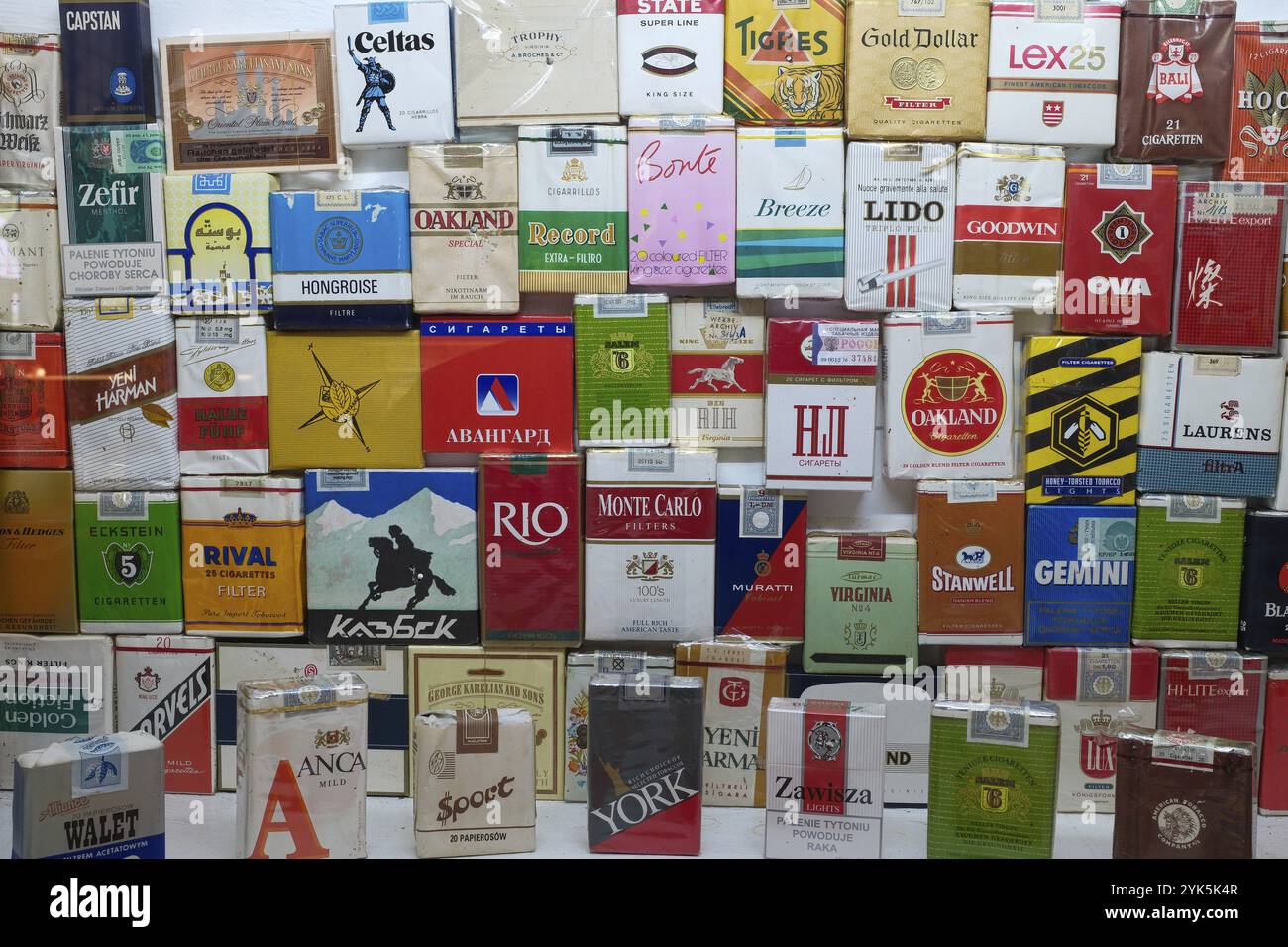 how many packs of cigarettes in a geek bar How Many Cigarettes Are In A Geek Bar?