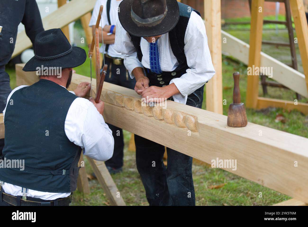 Craftsmen wood carving hi-res stock photography and images - Alamy