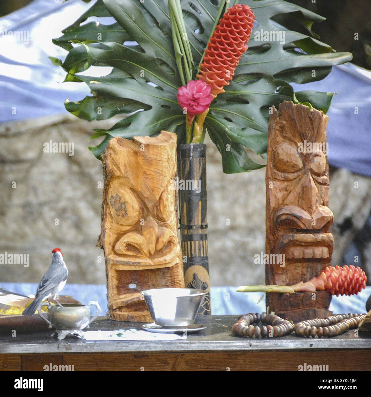 Tiki tikis hi-res stock photography and images - Alamy