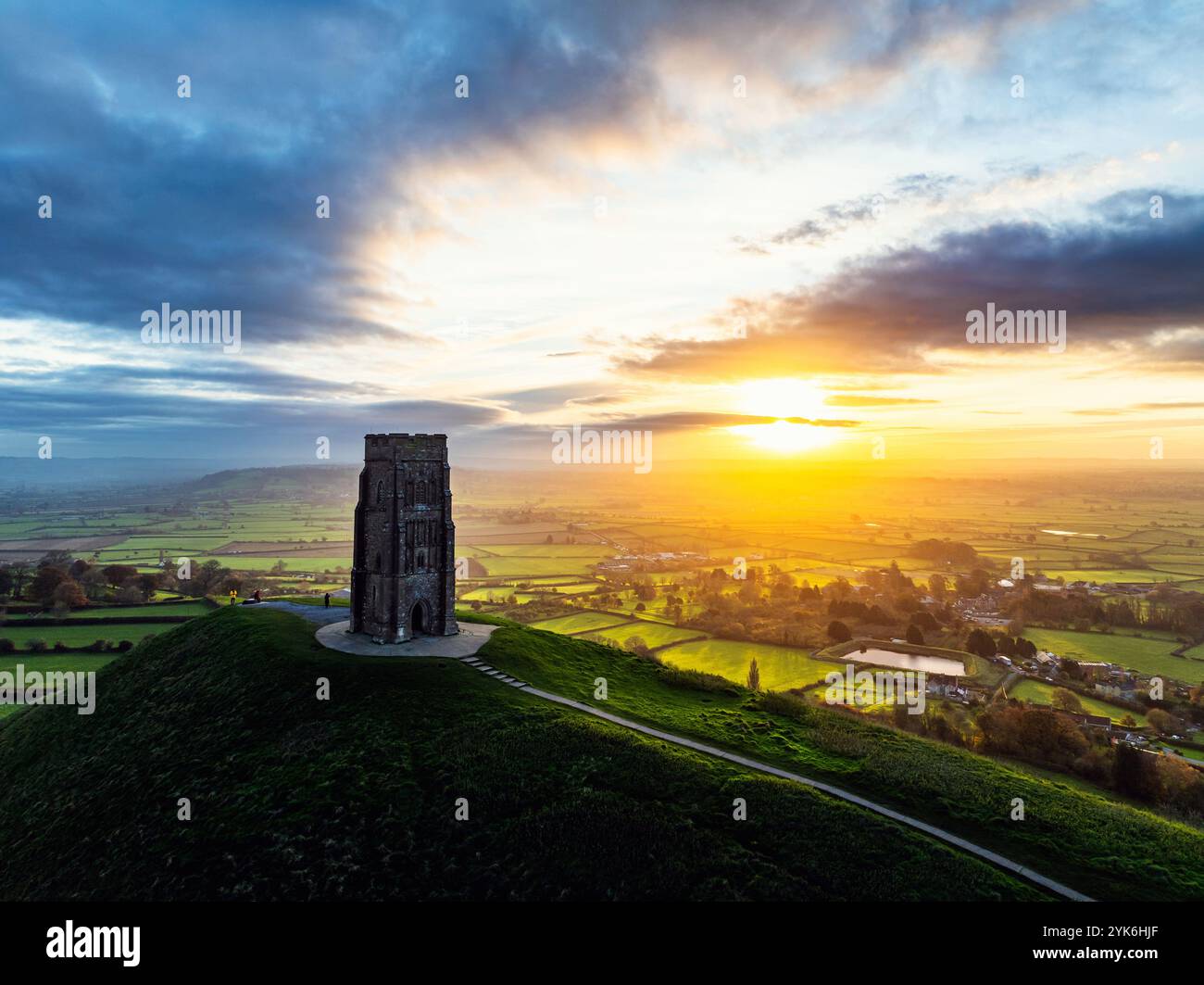 Aerial View Of Glastonbury Hi res Stock Photography And Images Alamy aerial-view-of-glastonbury-hi-res-stock-photography-and-images-alamy