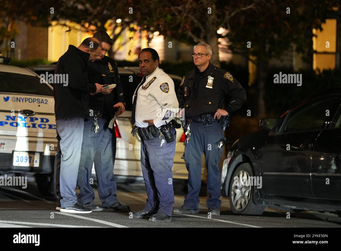 Brooklyn, New York, Deer. 18th Nov, 2024. (new) 28-year-old man shot in the leg at 345 livonia avenue in the brownsville section of brooklyn. November 17, 2024, brooklyn, new york, usa: at approximately 9:56 p.m., sunday evening a 28-year-old man was shot in the leg. No suspects are in custody at this time. (Credit Image: © Aleksandrs Gimburgs/TheNEWS2 via ZUMA Press Wire) EDITORIAL USAGE ONLY! Not for Commercial USAGE! Stock Photo