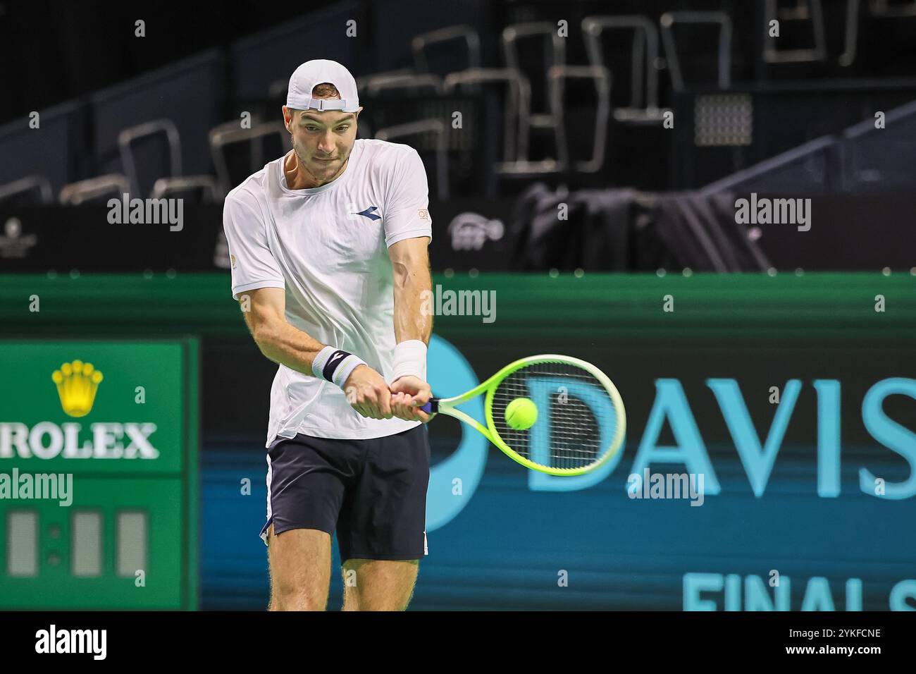 Malaga, Malaga, Spain. 18th Nov, 2024. Jan-Lennard Struff of Germany, returns with backhand during the 2024 DAVIS CUP FINALS - Final 8 - Mens Tennis (Credit Image: © Mathias Schulz/ZUMA Press Wire) EDITORIAL USAGE ONLY! Not for Commercial USAGE! Stock Photo