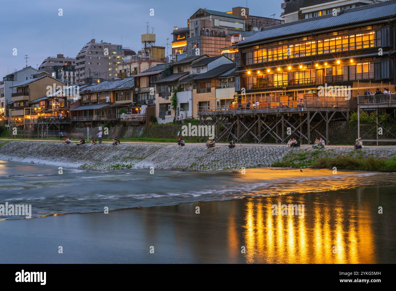 Kamo river night hi-res stock photography and images - Alamy