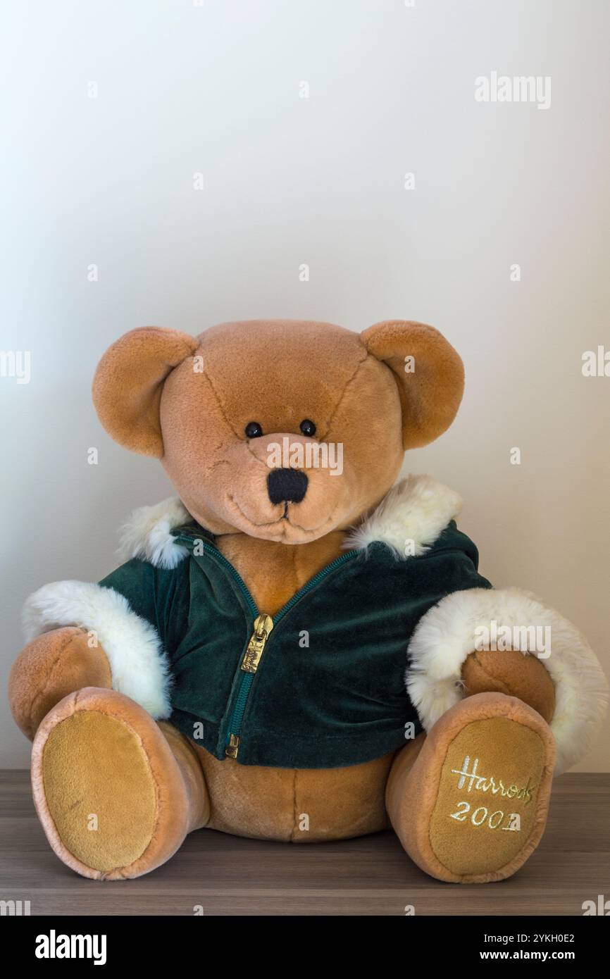Harrods bear hi-res stock photography and images - Alamy
