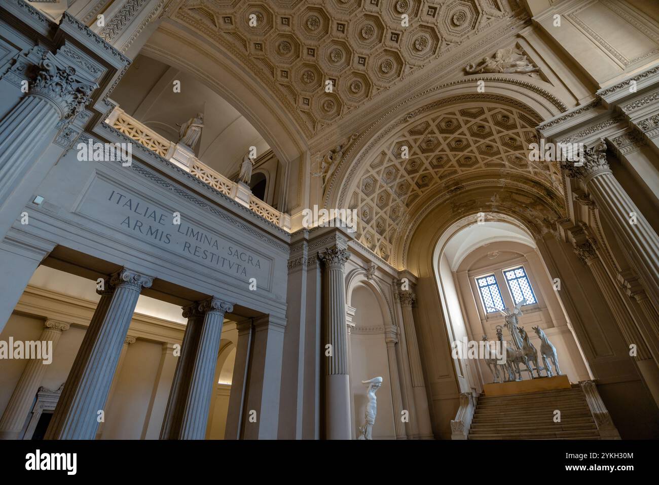 Neoclassical architecture interiors hi-res stock photography and images ...