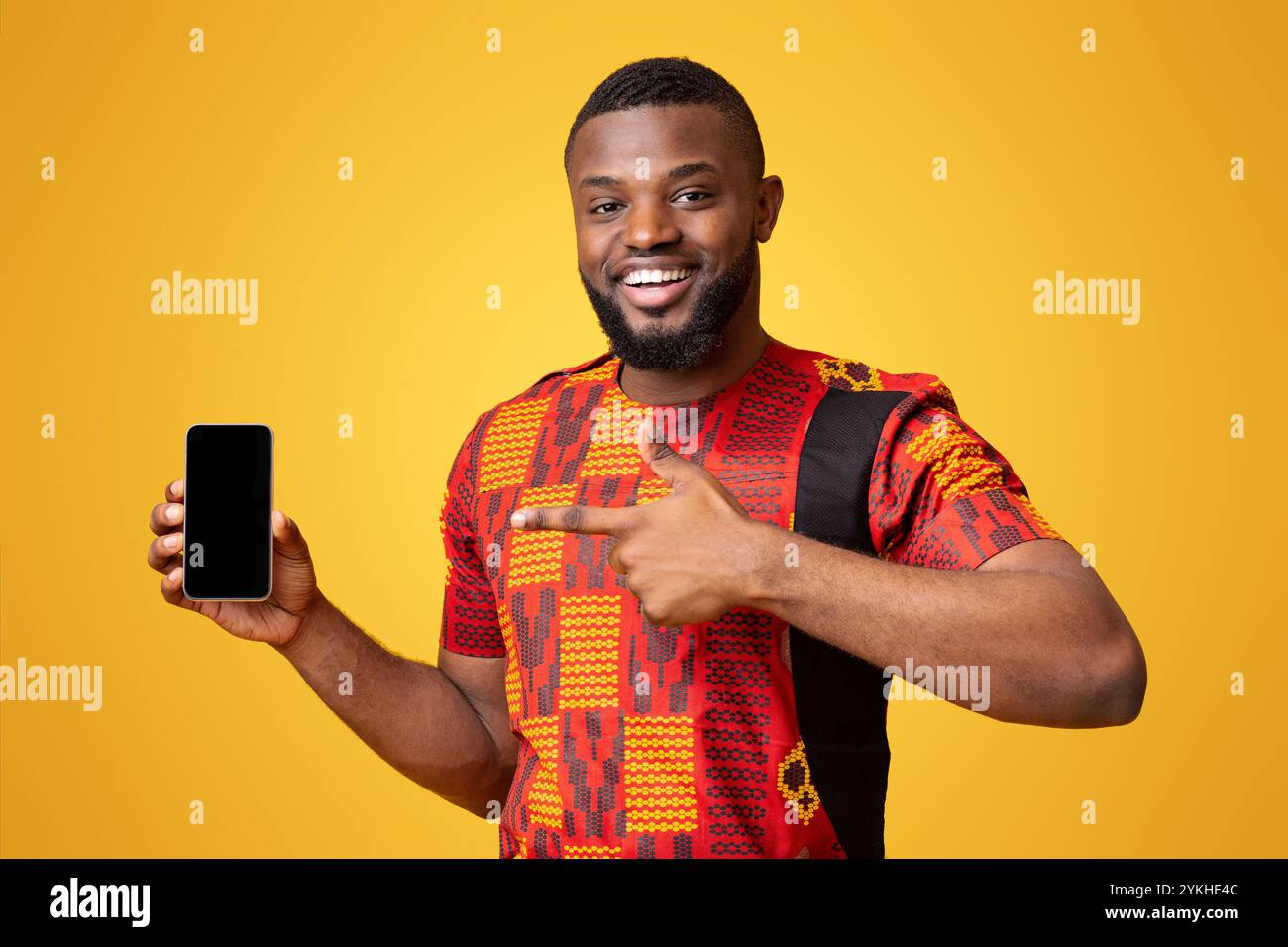 Positive black man pointing hi-res stock photography and images - Alamy