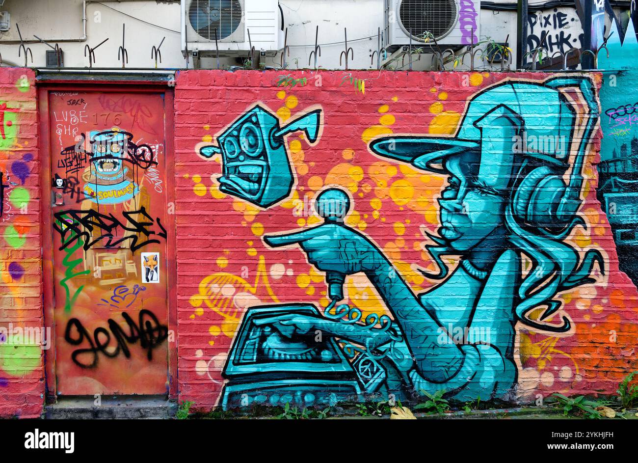 Street art along Brick Lane, London, showing the creativity and ...