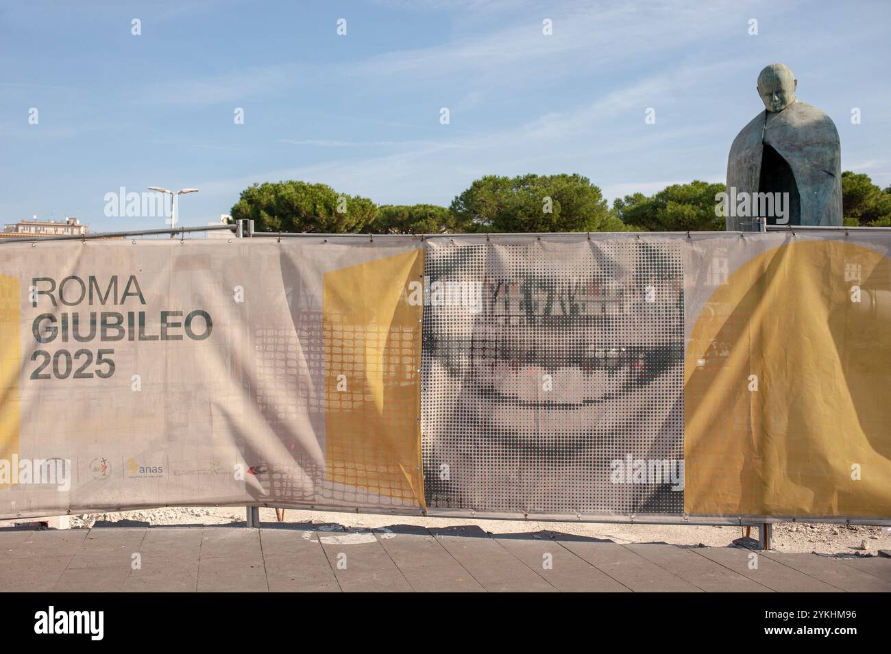 November 08, 2024 - Rome, Italy: Building site under construction for ...
