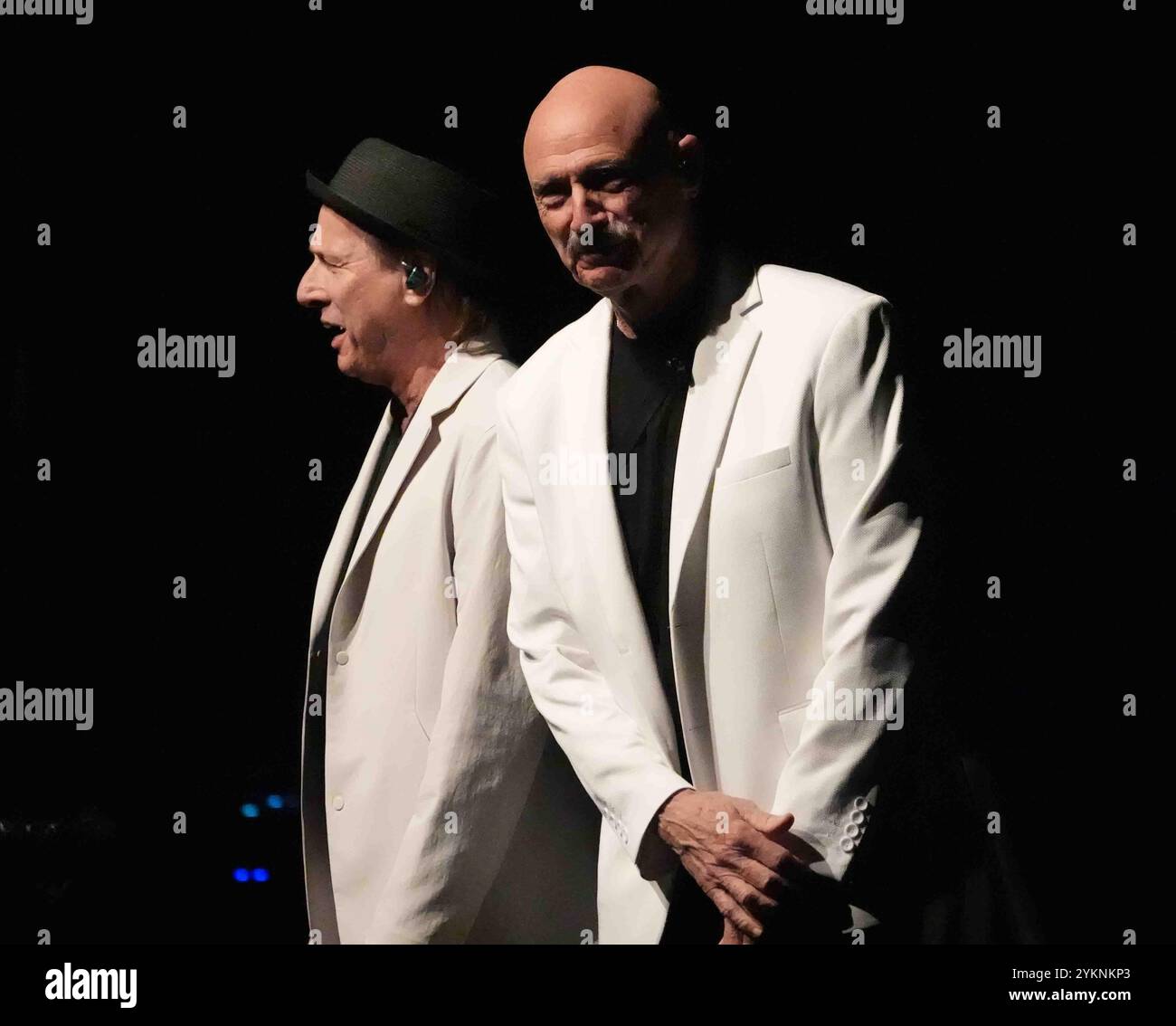 King Crimson (Tony Levin) on 01.09.1982. | usage worldwide